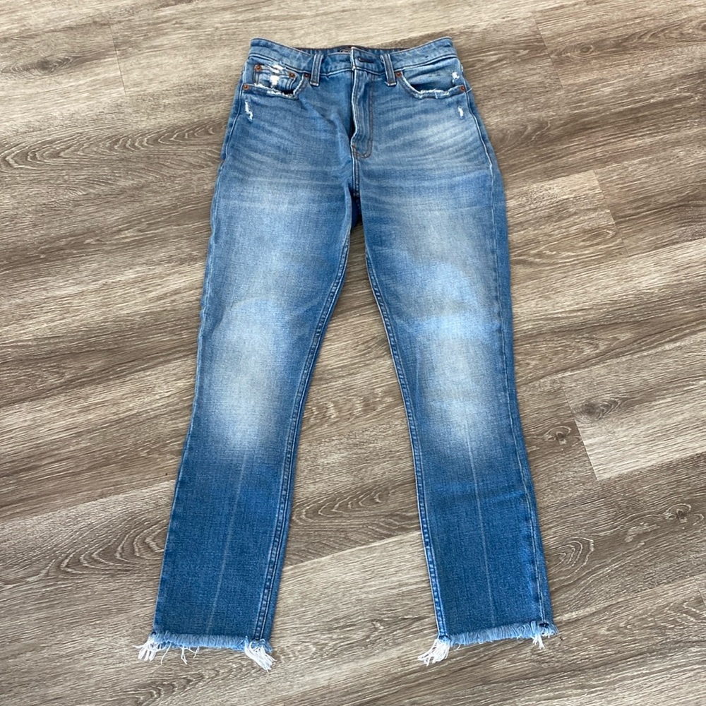 Abercrombie Simone high rise slim ankle jeans 25 / 0 short